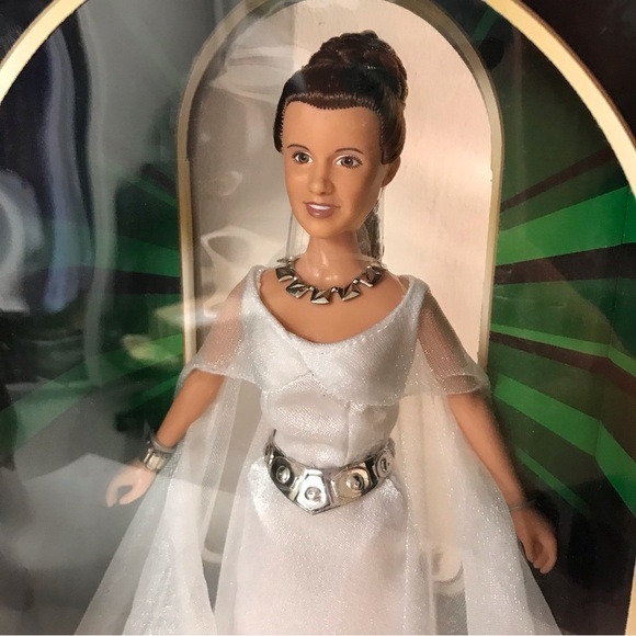Star Wars Episode IV Classic Princess Leia Ceremonial Gown (1999) Portrait Doll - Picture 10 of 10